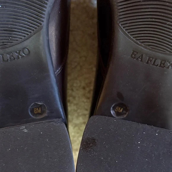 Enzo Angiolini Women’s Dark Brown Oxfords - Picture 5 of 6